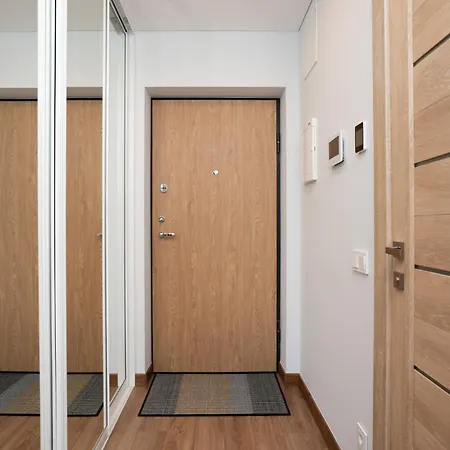 Lazdyneliu Vingis, Free Underground Parking, Long Welcome *