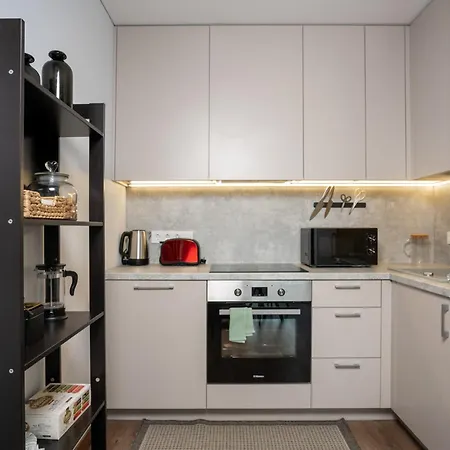 Lazdyneliu Vingis, Free Underground Parking, Long Welcome